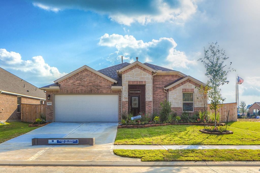 19215 Jenny Creek Ct, Tomball, TX 77377 - photo 1