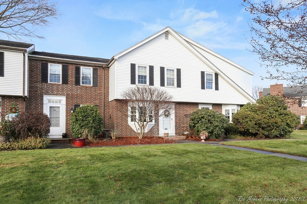 624 Chickering Rd, North Andover, MA 01845 - photo 1