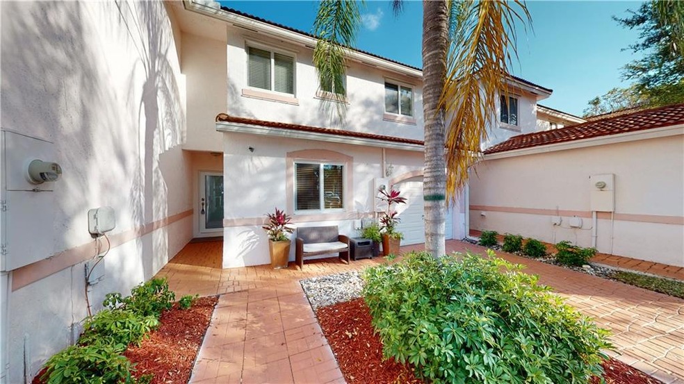 7657 Tamarac Island Cir unit 7657, Tamarac, FL 33321 - photo 1