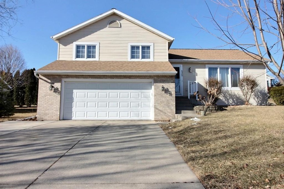 525 Ash St, Oregon, WI 53575 - photo 1