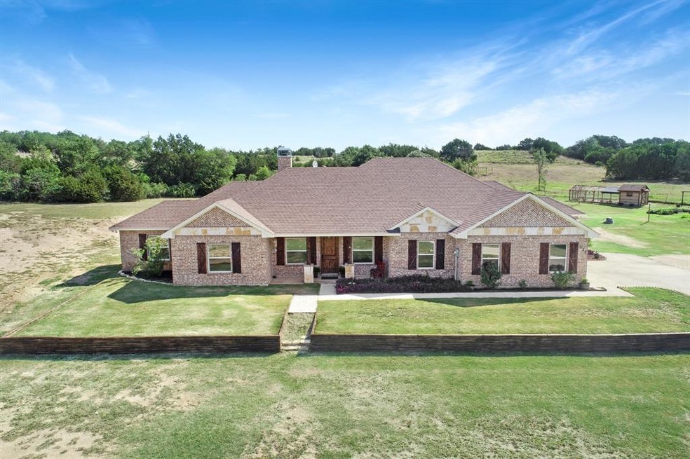 339 Kendall Cir, Weatherford, TX 76088 - photo 1
