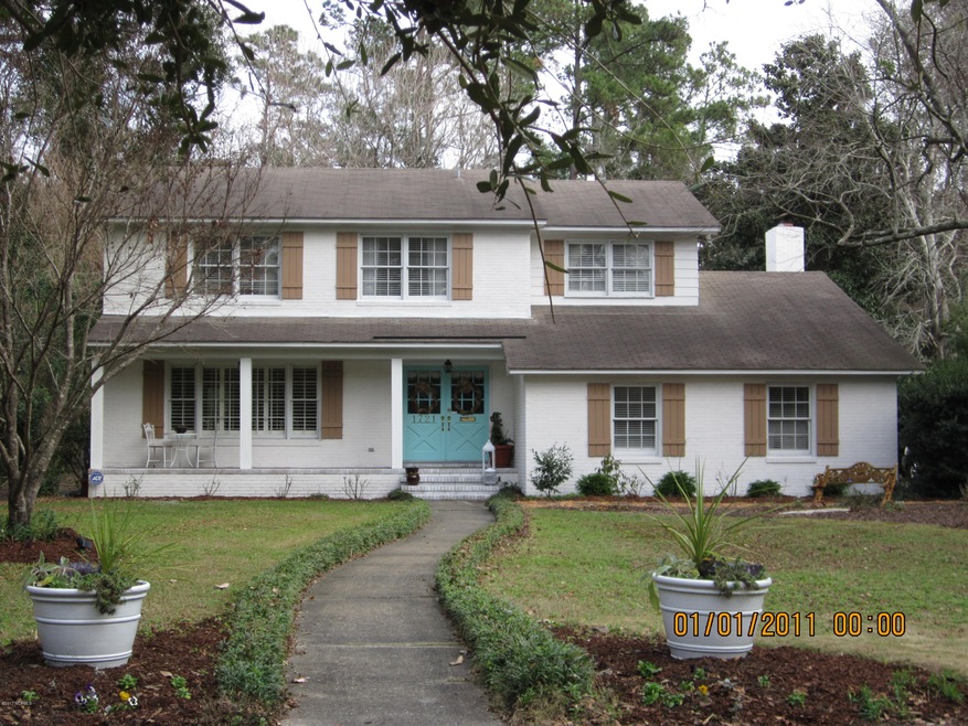 1721 Hawthorne 001