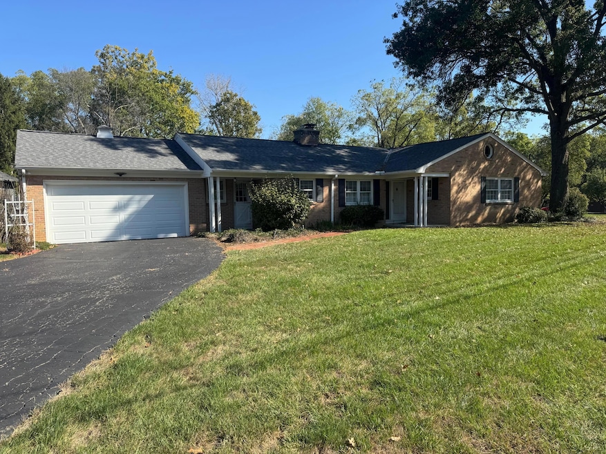 1246 Southport Dr, Columbus, OH 43235 - photo 1