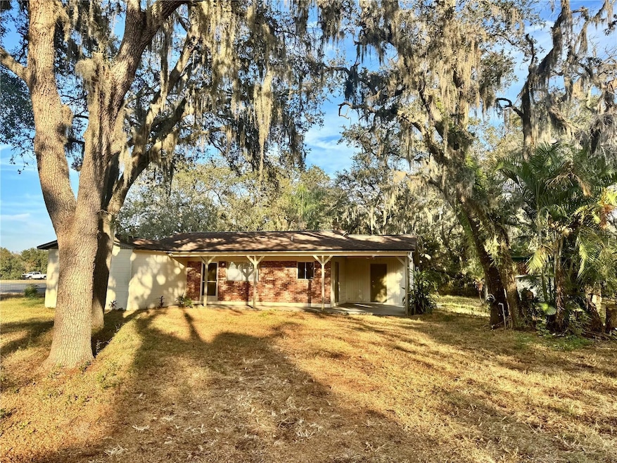 1516 Hawk Griffin Rd, Plant City, FL 33563 - photo 1