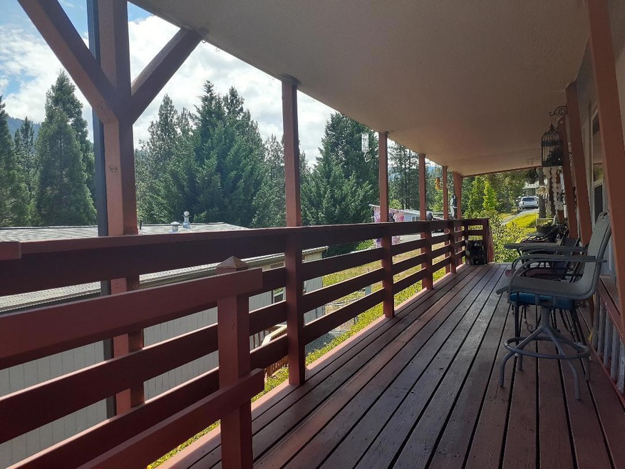 14 foothill deck