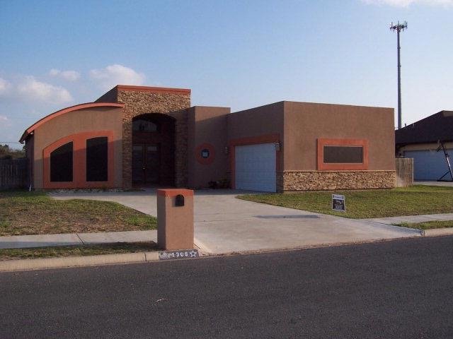 1305 Jasper Dr, Weslaco, TX 78596 - photo 1