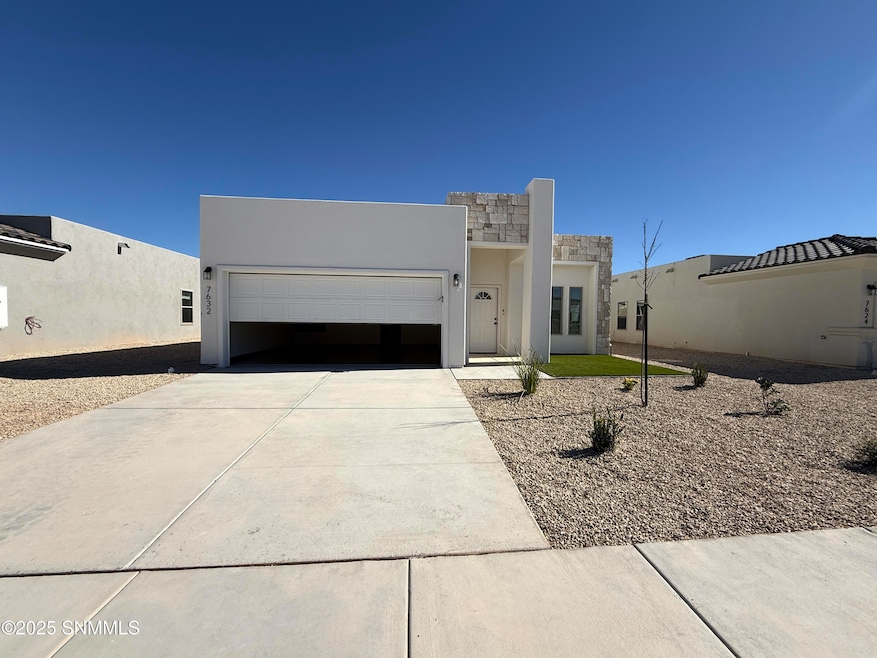 7632 Alila Way, Las Cruces, NM 88012 - photo 1