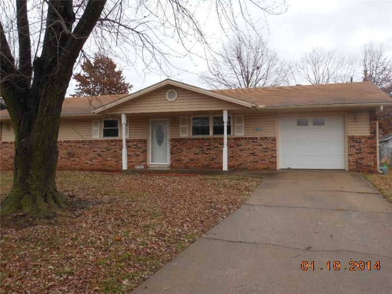 1823 S Craig Cir, Rogers, AR 72758 - photo 1