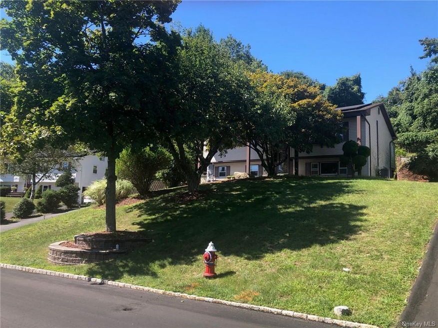 32 S Lilburn Dr, Garnerville, NY 10923 - photo 1