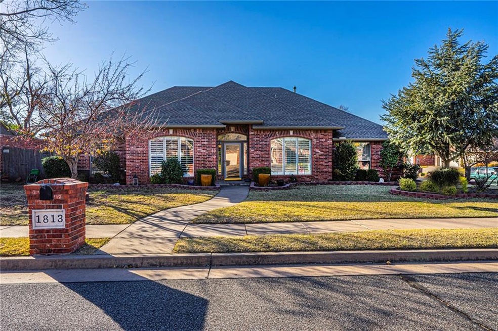 1813 Lancaster Dr, Edmond, OK 73012 - photo 1
