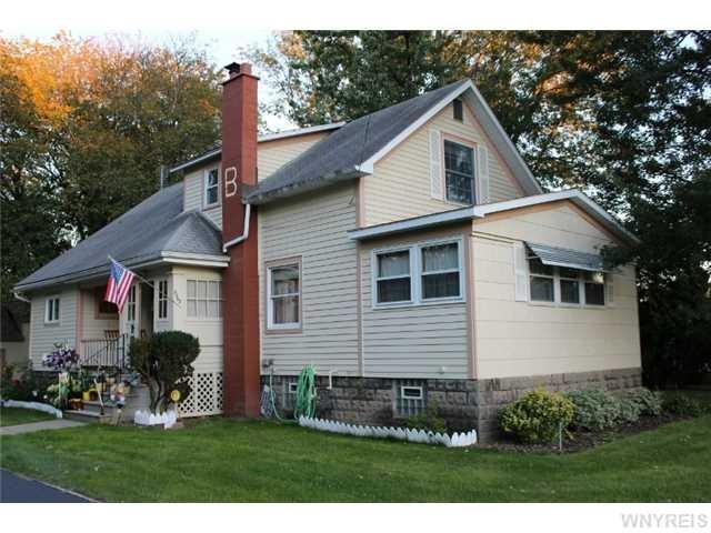 7263 Ward Rd, North Tonawanda, NY 14120 - photo 1