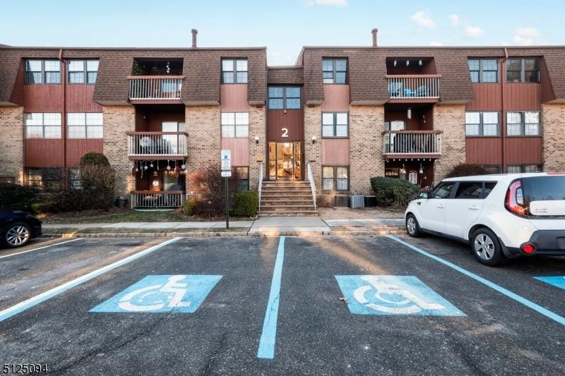 23 Powderhorn Ct unit 23C, Woodbridge, NJ 07095 - photo 1