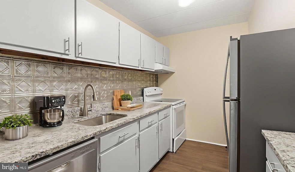 3301 Hewitt Ave unit 204, Silver Spring, MD 20906 - photo 1