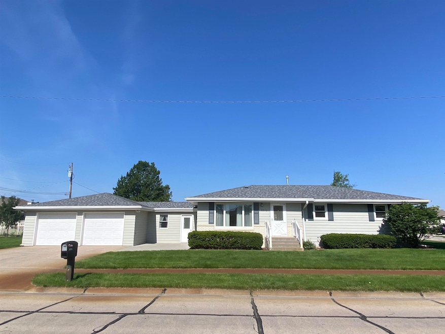 Pending $305,000