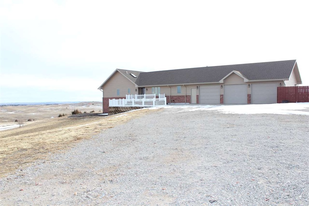 631 E Kabec Rd, North Platte, NE 69101 - photo 1