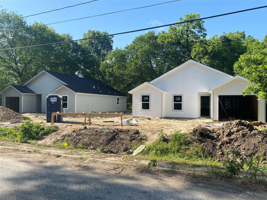 7118 Touchstone St, Houston, TX 77028 - photo 1