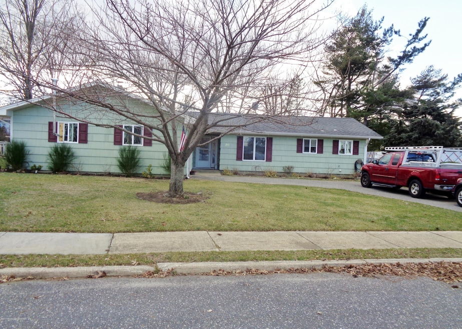 20 Middle Lane, Long Branch 012
