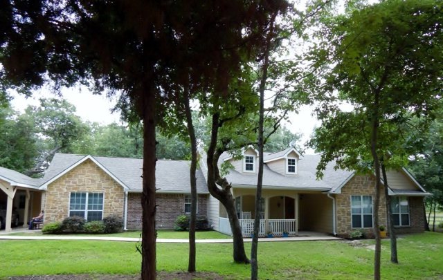 204 Brentwood Dr, Athens, TX 75751 - photo 1