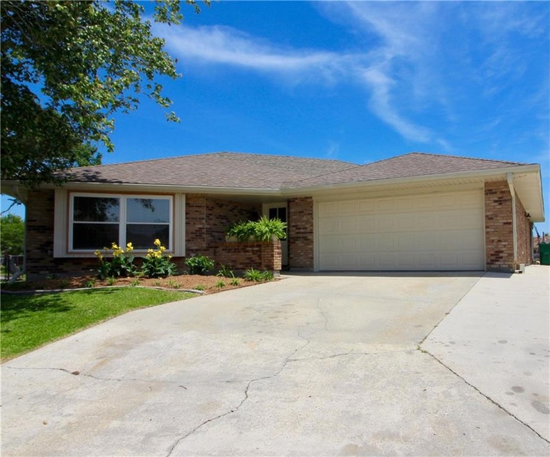 125 Columbia Place, Slidell, LA 70458 - photo 1