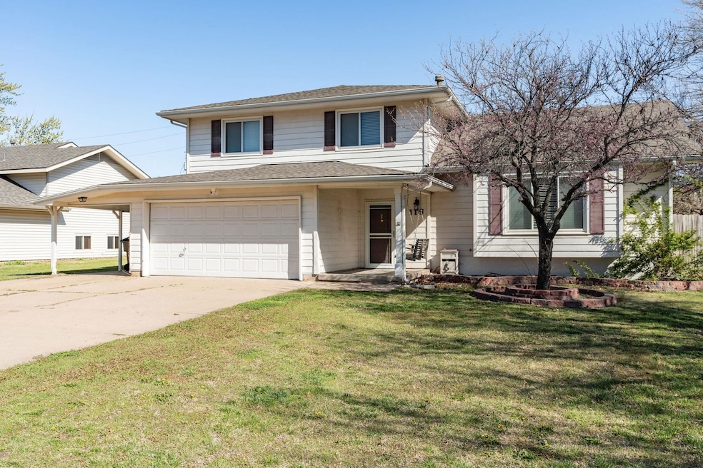 116 Aaron Dr