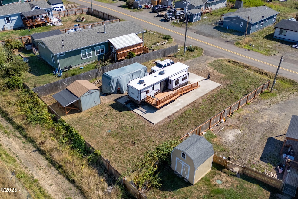 55 N Yodel Ln, Otis, OR 97368 - photo 1