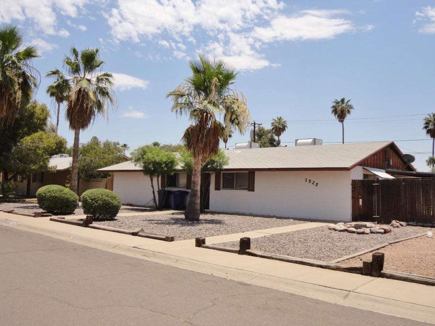 1525 W. 7th Pl