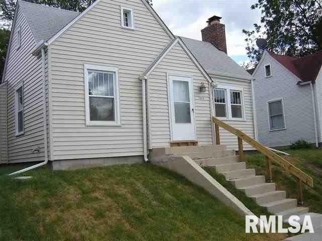 1943 N Perry St, Davenport, IA 52803 - photo 1