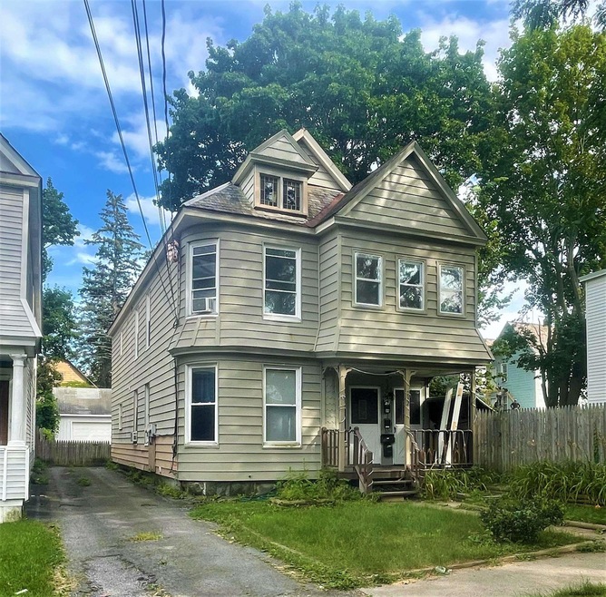 932 Park Ave, Schenectady, NY 12308 - photo 1