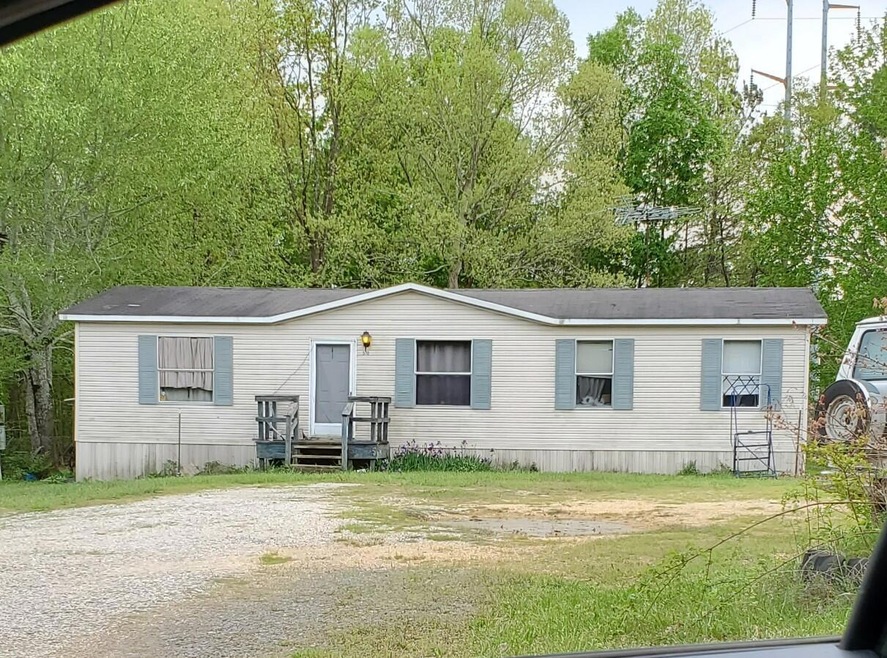 570 Woods Rd, Tunnel Hill, GA 30755 - photo 1