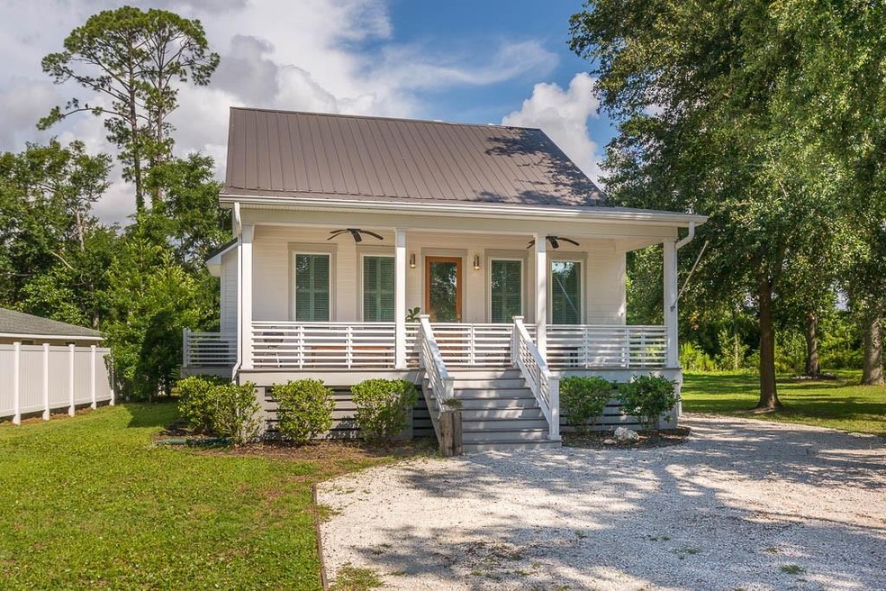 197 Anguilla Ave, Saint Simons Island, GA 31522 - photo 1