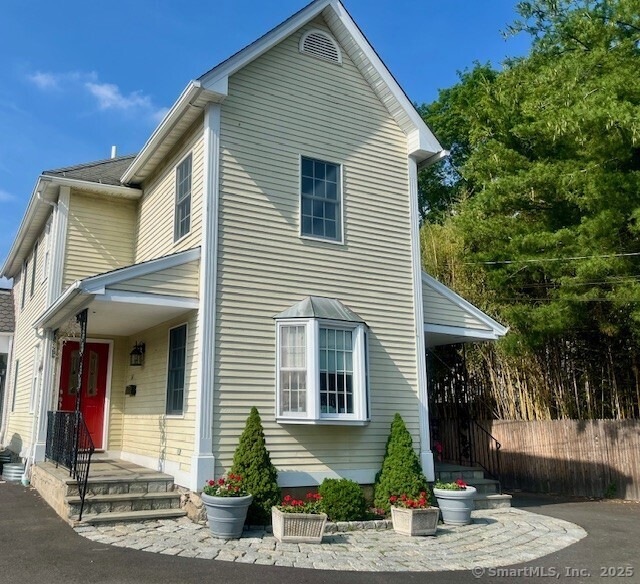 56 East Ave, New Canaan, CT 06840 - photo 1