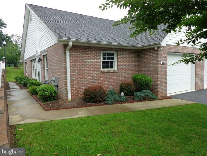 3229 Kensington Ct, Manchester, MD 21102 - photo 1