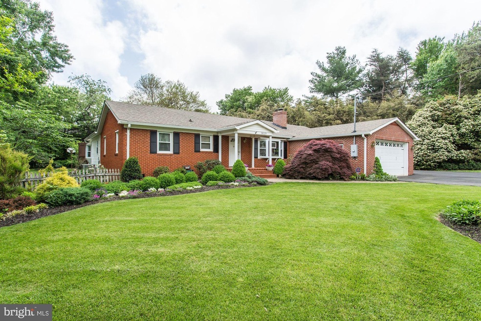 8029 Mclean St, Manassas, VA 20111 - photo 1