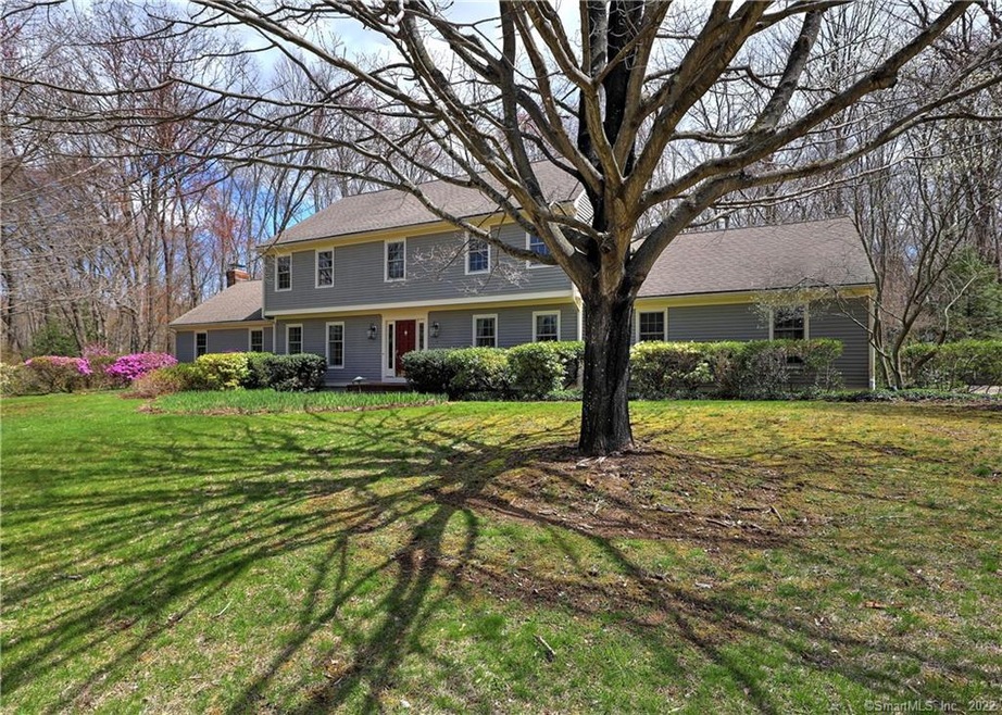 13 Robin Ln, Monroe, CT 06468 - photo 1