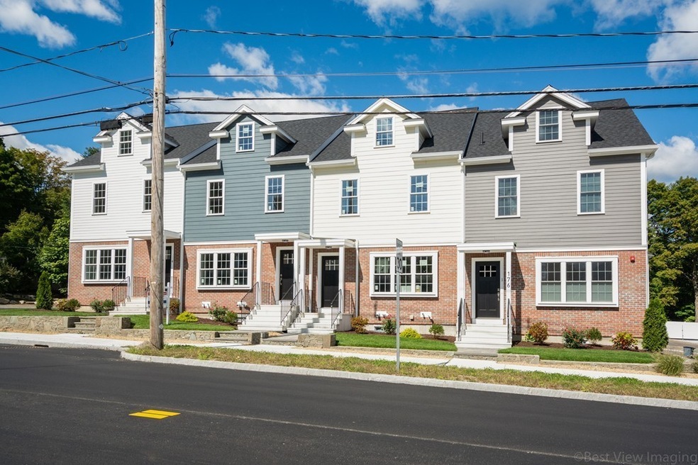 176 Main St unit 4, Medway, MA 02053 - photo 1