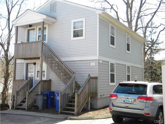 9 April Ln unit B 2nd, Norwalk, CT 06850 - photo 1