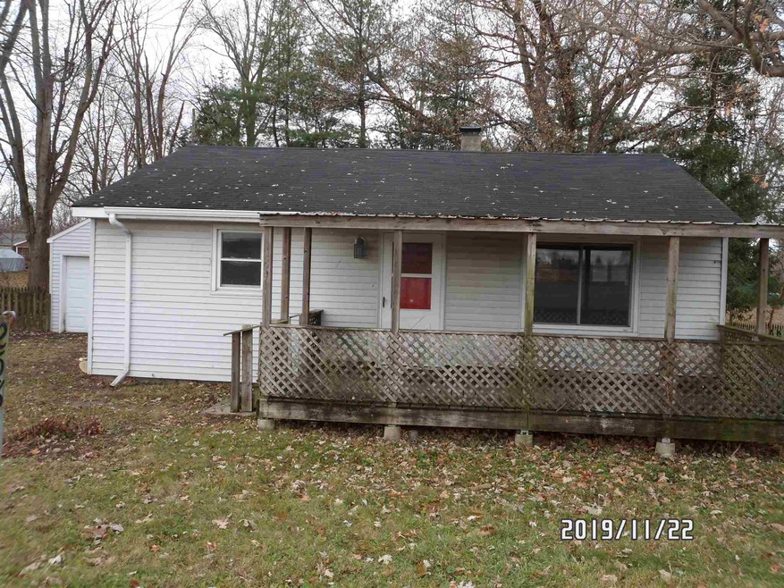 258 S Leedy Ln, Andrews, IN 46702 - photo 1