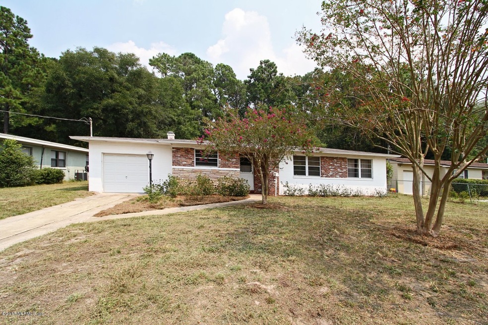 915 Nightingale Rd, Jacksonville, FL 32216 - photo 1