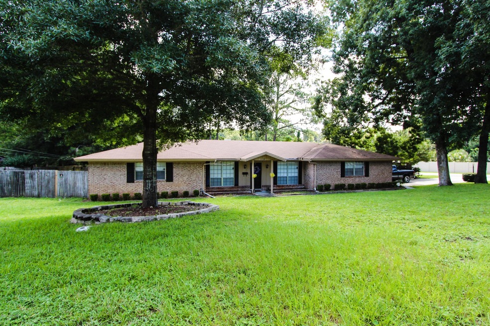 1109 Alderman Rd E, Jacksonville, FL 32211 - photo 1