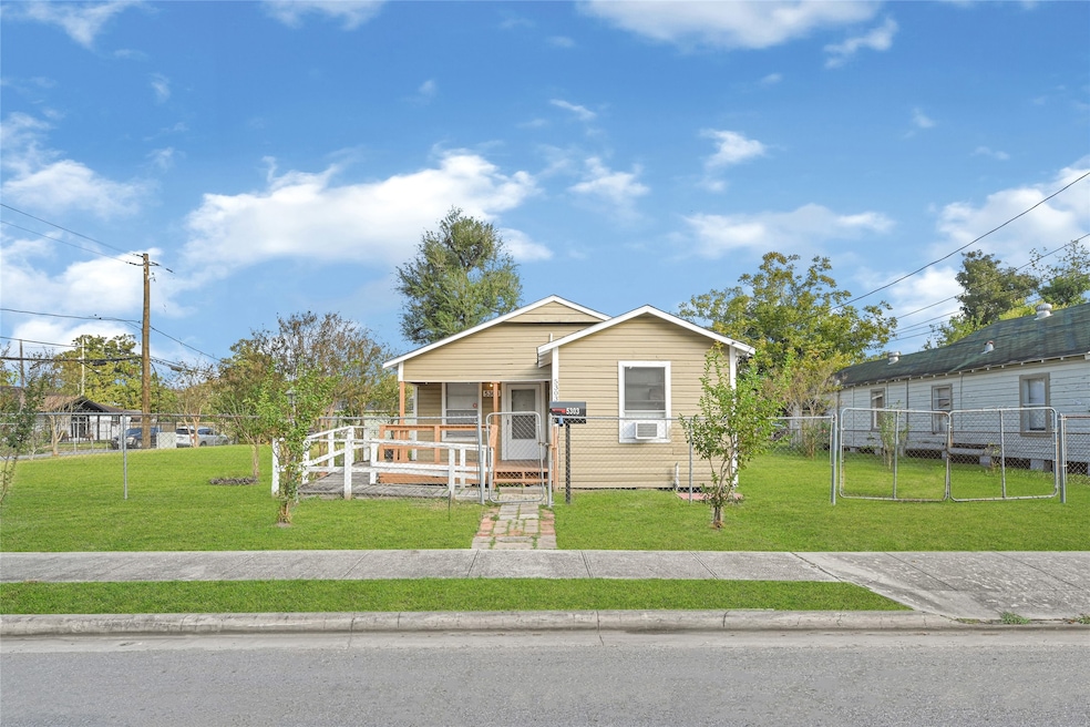 5303 Lucille St, Houston, TX 77026 - photo 1