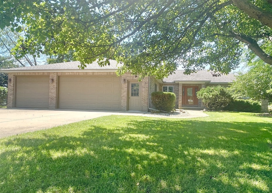 For Sale $450,000 • Co-Listing Agent