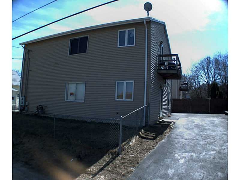 76 Henrietta St, Providence, RI 02904 - photo 1