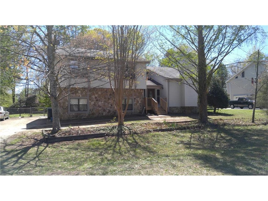 3071 W. County Line Road, Lithia Springs
