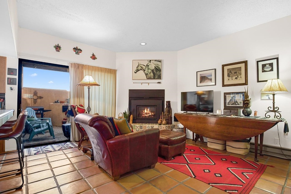 9 Comanche Ct unit 205, El Prado, NM 87529 - photo 1