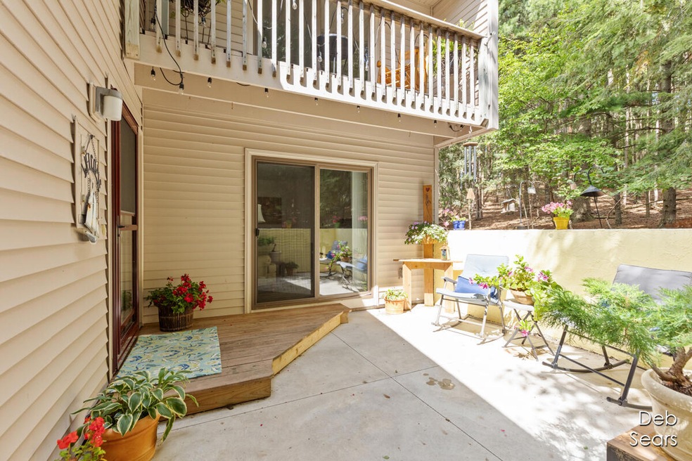 17542 Parkwood unit G, Spring Lake, MI 49456 - photo 1