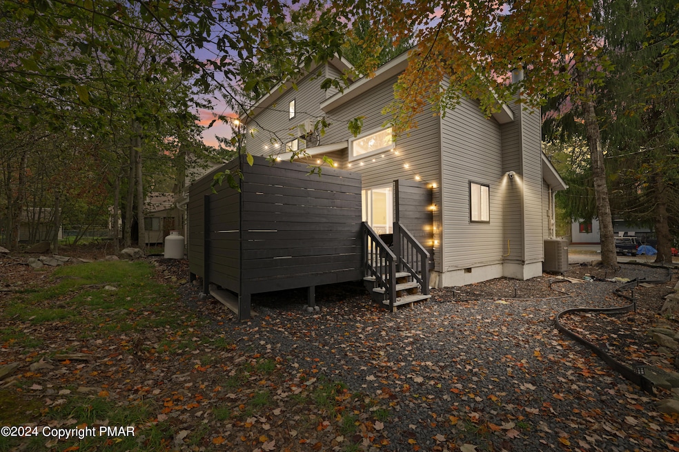 8499 Bumble Bee Way, Tobyhanna, PA 18466 - photo 1