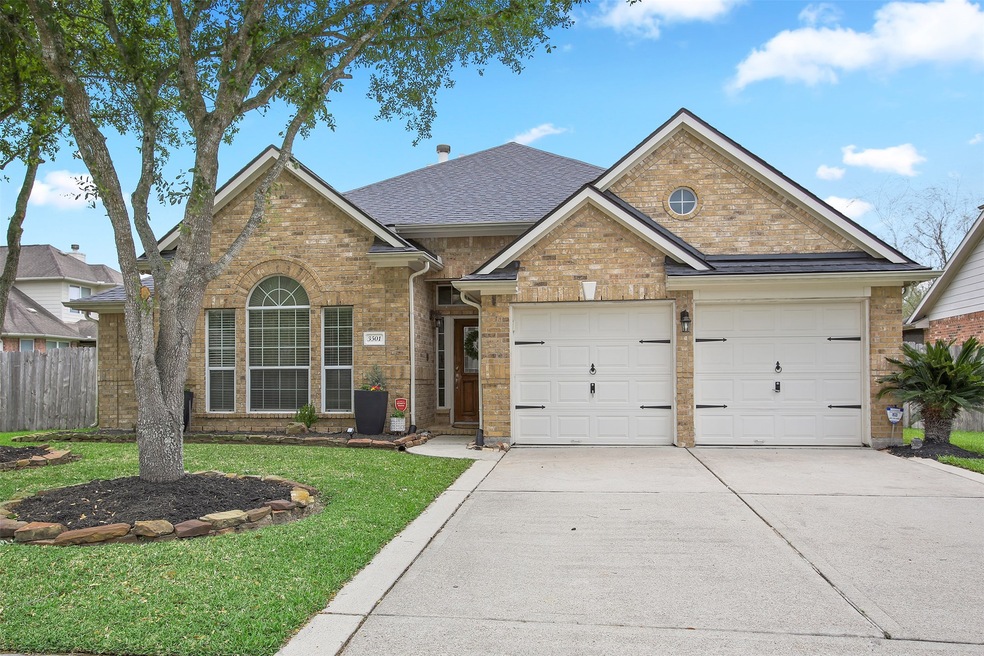 3501 Sebago Dr, Pearland, TX 77584 - photo 1