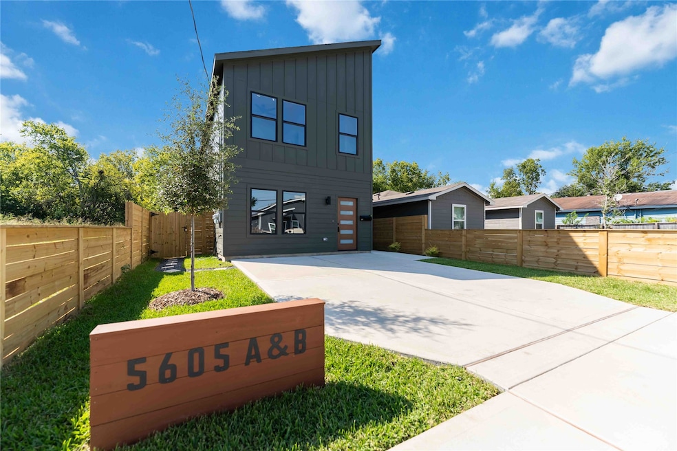 5605 Tommye St unit A B, Houston, TX 77028 - photo 1