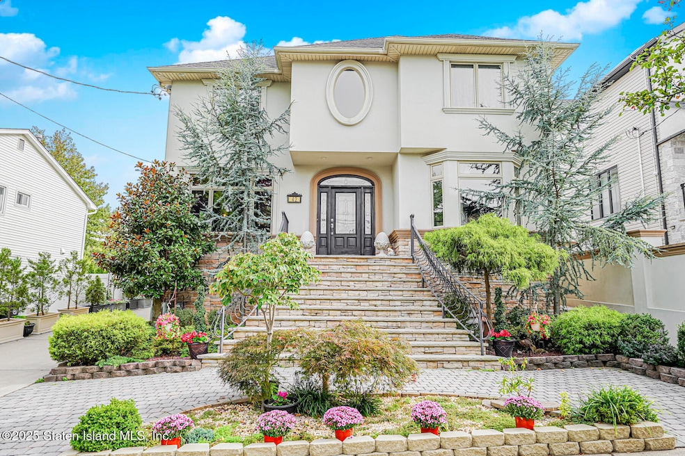 42 Mosely Ave, Staten Island, NY 10312 - photo 1