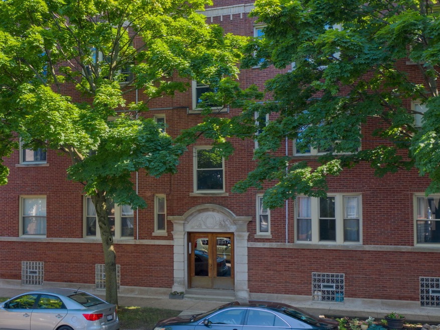 2215 W Ainslie St unit 22152, Chicago, IL 60625 - photo 1